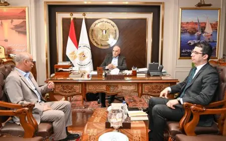 وزير الري يتابع تحديث منظومة المراقبة والتشغيل في السد العالي