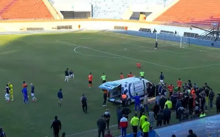 تفاصيل عملية القندوسي ومدة غيابه بعد إصابته في مباراة فاركو