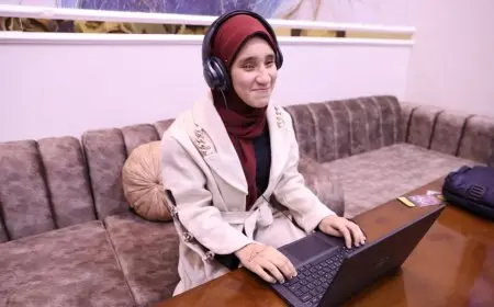 استجابة فورية من الحكومة: «لاب توب» ومنحة برمجة لطالبة كفيفة في أسيوط