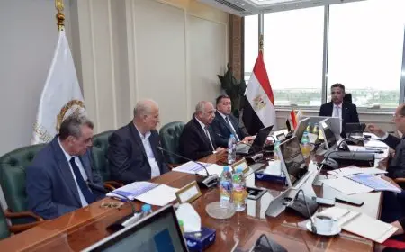 وزير التموين يبحث مع شركة الإسكندرية للزيوت والصابون خطط التوسع واستقرار السوق