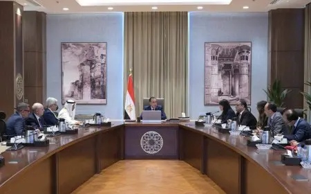 مدبولي: الحكومة تواصل برنامج الإصلاح الاقتصادي من خلال تطبيق سياسة سعر الصرف المرن.