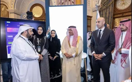 وزير التعليم يُعبر عن إعجابه بجودة التنظيم والمحتوى في التعليم السعودي