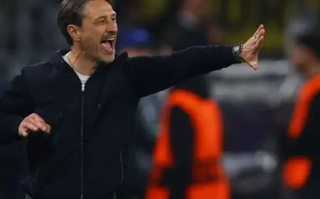 كوفاتش، مدرب دورتموند، يعبّر عن فخره بإلحاق أول هزيمة ببرشلونة في 2025