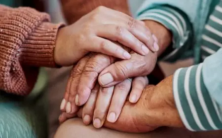 مخاطر الاستلقاء لفترات طويلة على صحة كبار السن