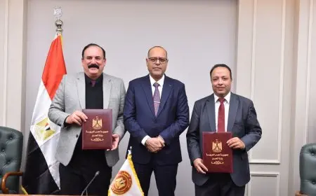 وزير العمل يبرم اتفاقية تعاون مع شركة كومبليو الإيطالية للخدمات التوظيفية