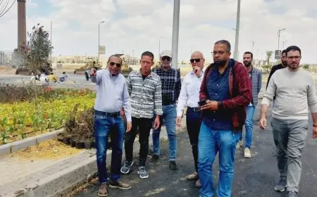 وزير الإسكان يتابع تطوير ورفع كفاءة الطرق في عدة مدن جديدة