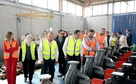 رئيس الوزراء يزور مصنع الوايلر لصناعات الطلمبات المملوك لفريد حسنين