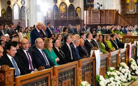 وزيرة البيئة تشارك الأقباط احتفالات عيد القيامة في الكاتدرائية بالعباسية