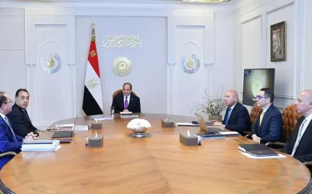 أحمد موسى يثني على توجيهات الرئيس السيسي لتقليص زمن الإفراج الجمركي: «الدولة تتقدم بسرعة»