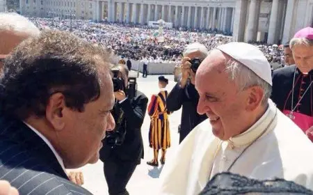 أبو العينين ينعي بابا الفاتيكان: عايش من أجل السلام ورحل ساعيًا لنشره