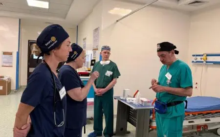 هيئة الرعاية الصحية تحقق نجاحًا في تنظيم قافلة لجراحات تجميل الأطفال بالأقصر