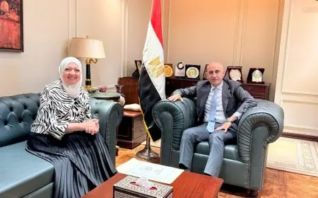 «عبداللطيف» يتباحث مع الأمين العام لصندوق تطوير التعليم حول آليات التعاون والتطوير