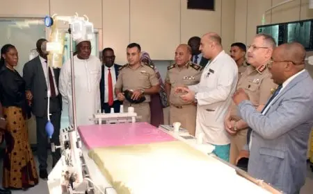 القوات المسلحة تستضيف وفدًا من السفراء الأفارقة في مجمع الجلاء الطبي