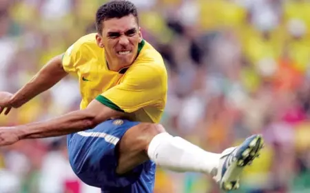 لوسيو: إنزاغي يستحق ليلة مميزة في برشلونة مثل مورينيو