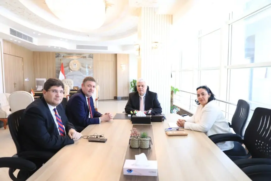 وزير التعليم العالي يناقش طرق تعزيز التعاون مع المجلس الثقافي البريطاني