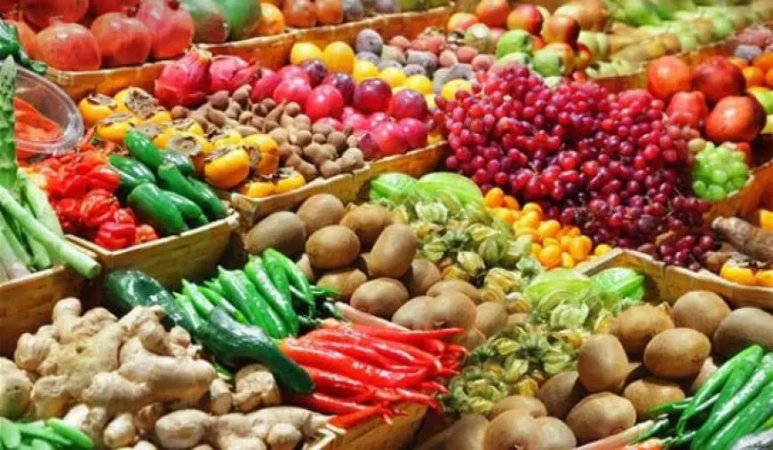أسعار الخضار والفواكه في سوق العبور اليوم الجمعة 18 أبريل 2025
