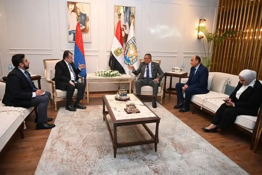 السفير الأرميني يطلب من محافظ جنوب سيناء إنشاء قنصلية في شرم الشيخ