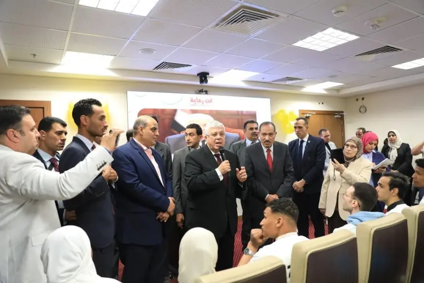 وزير التعليم العالي يكرم ذوي الهمم في مسابقة “بطل الحكاية” بالشراكة مع المعاهد والجامعات