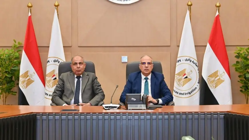 وزير الري يناقش مع محافظ المنيا ملفات التعاون المختلفة