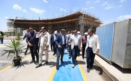 وزير الإسكان يتفقد المرحلة الثانية لمشروع مأخذ المياه العكرة في المعادي