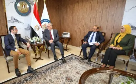 وزير البترول يناقش مع «شارد كابيتال» آخر مستجدات مشروع البتروكيماويات في العلمين الجديدة