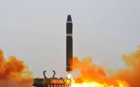 وزير الدفاع الإيراني: القواعد الأمريكية في المنطقة تعتبر أهدافًا مشروعة إذا تعرضنا لهجوم