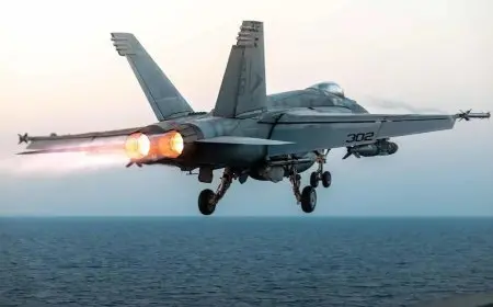 غارات أمريكية تستهدف مواقع في جنوب صنعاء وغرب اليمن