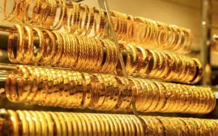 20 جنيهاً في لحظة واحدة.. سعر الذهب اليوم الإثنين يعكس مفاجأة وعيار 21 يُصدم المستثمرين