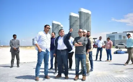 مسؤولو الإسكان يزورون كومبوند مزارين والشواطئ بالعلمين الجديدة