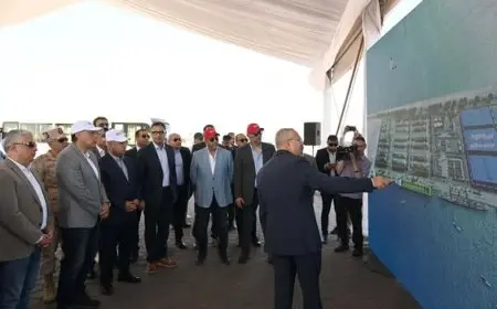 رئيس الوزراء يزور مشروعي رووتس وسكاي للموانئ