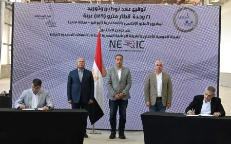 بمشاركة رئيس الوزراء.. توقيع عقد شراء 189 عربة مترو جديدة للإسكندرية