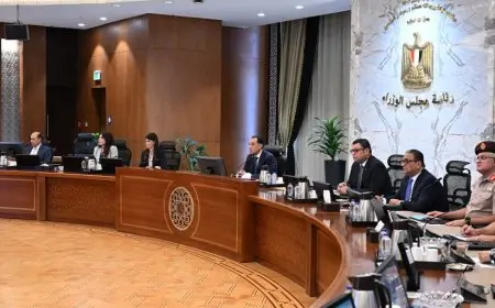 رئيس الوزراء يراقب سير العمل في المرحلة الأولى من المبادرة الرئاسية «حياة كريمة»