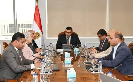 وزير الإسكان يراقب الخدمات المقدمة من خلال بوابة المجتمعات العمرانية الإلكترونية