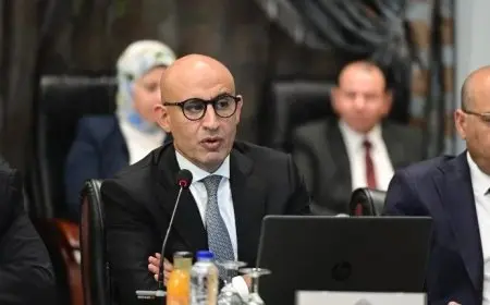 أحمد موسى: الأحكام الصادرة عن الإدارية العليا تدعم وزير التعليم في قضية المدارس الدولية