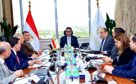 وزير التموين يأمر بتسريع تطوير فروع المجمعات الاستهلاكية وتوفير السلع الأساسية