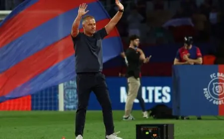 فليك: نحن نستحق السعادة.. وتحسين الأداء يعزز علاقتنا بجمهور برشلونة