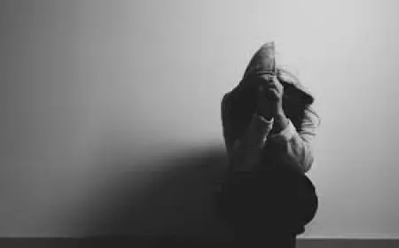 أسباب إصابة النساء بالاكتئاب الموسمي