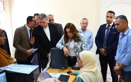 وزيرة التنمية المحلية تشرع في جولة مفاجئة بمركز ومدينة الصف بالجيزة لمتابعة سير العمل