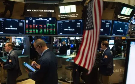 وول ستريت تظل قوية على الرغم من القلق بشأن العجز وارتفاع عوائد السندات