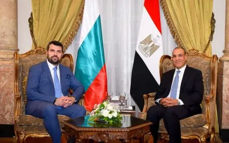 وزير الخارجية والهجرة يلتقي نظيره البلغاري للتباحث في عدد من القضايا الإقليمية والدولية