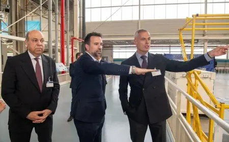 وزير الطيران المدني: التعاون مع إيرباص العالمية يعزز من استراتيجياتنا المستقبلية