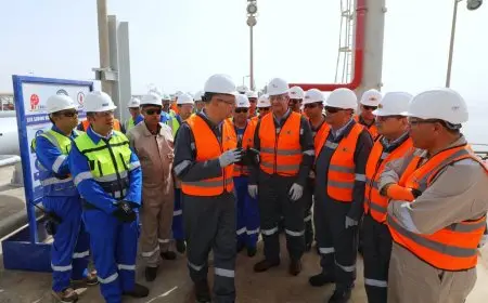 وزير البترول يزور مواقع البنية التحتية في السخنة لضمان إمدادات الغاز خلال فصل الصيف