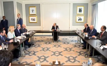 وزير الخارجية يشدد على استمرار التعاون مع جميع مؤسسات الاتحاد الأوروبي