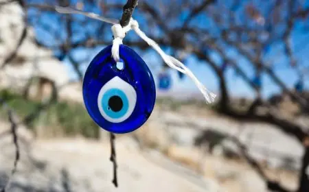 الرقية الشرعية والصدقة.. دينا أبو الخير تشرح طرق الحماية من الحسد