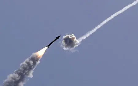 غارات إسرائيلية تستهدف مطار صنعاء الدولي