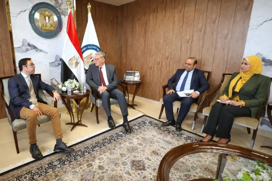 وزير البترول يناقش مع «شارد كابيتال» آخر مستجدات مشروع البتروكيماويات في العلمين الجديدة