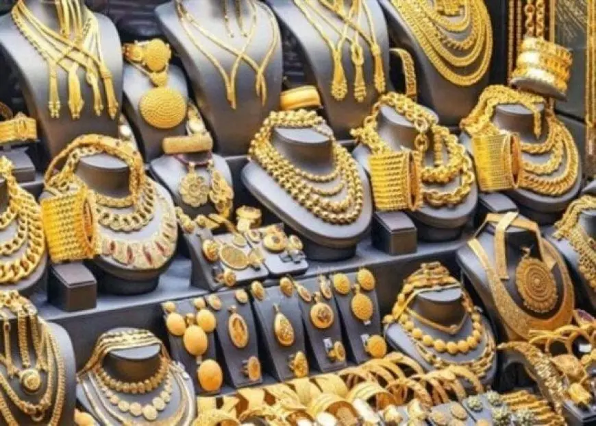 عيار 21 يشهد حركة بيع وشراء.. تطورات جديدة في أسعار الذهب اليوم الإثنين 5 مايو 2025