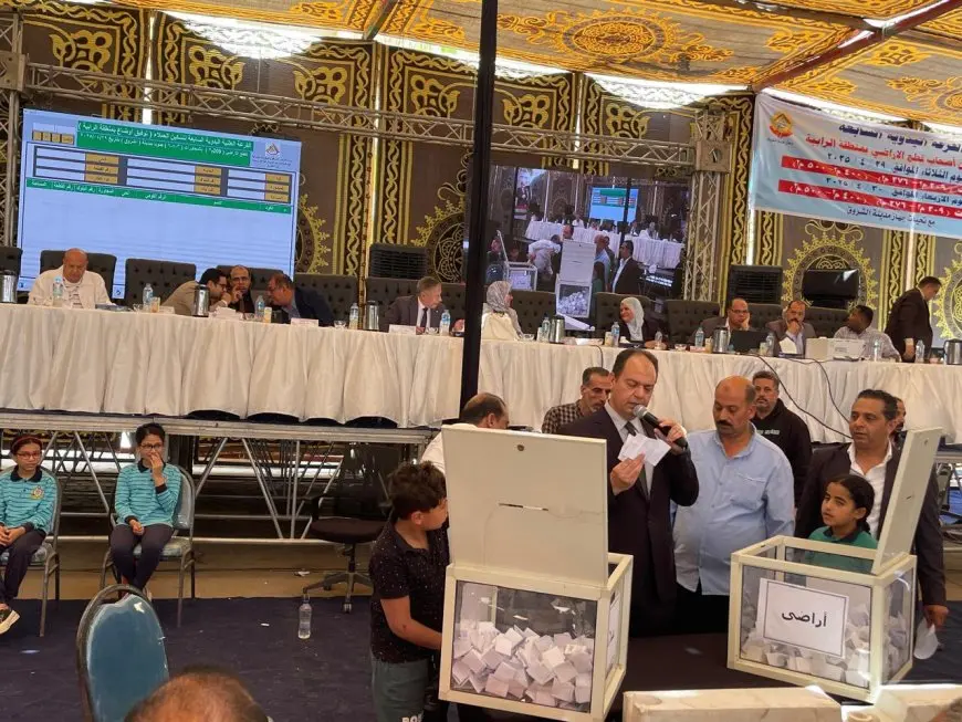 وزير الإسكان: تخصيص 650 قطعة أرض للمواطنين الذين تم تسوية أوضاعهم بمدينة الشروق
