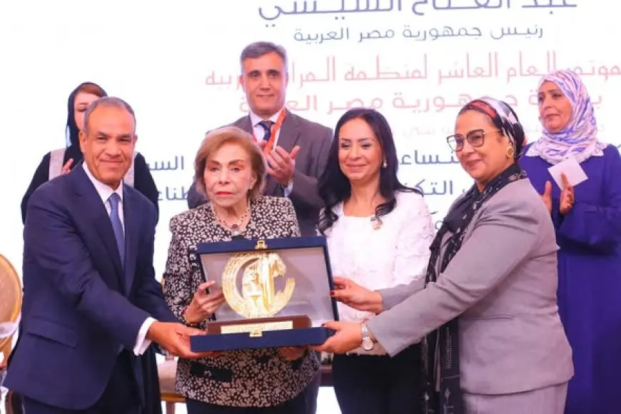 وزيرة التضامن: نعمل على تعزيز مبادئ حماية النساء في الفضاء الرقمي