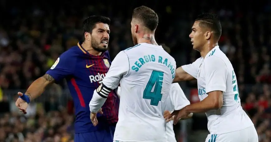 حكم الكلاسيكو ارتكب خطأ فادحًا تجاه برشلونة قبل 7 سنوات وطرد راموس مرتين